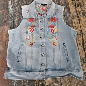 Andree By Unit Light Wash Denim Vest with Floral Embroidery, 1X